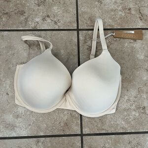 NWT SKIMS Bra